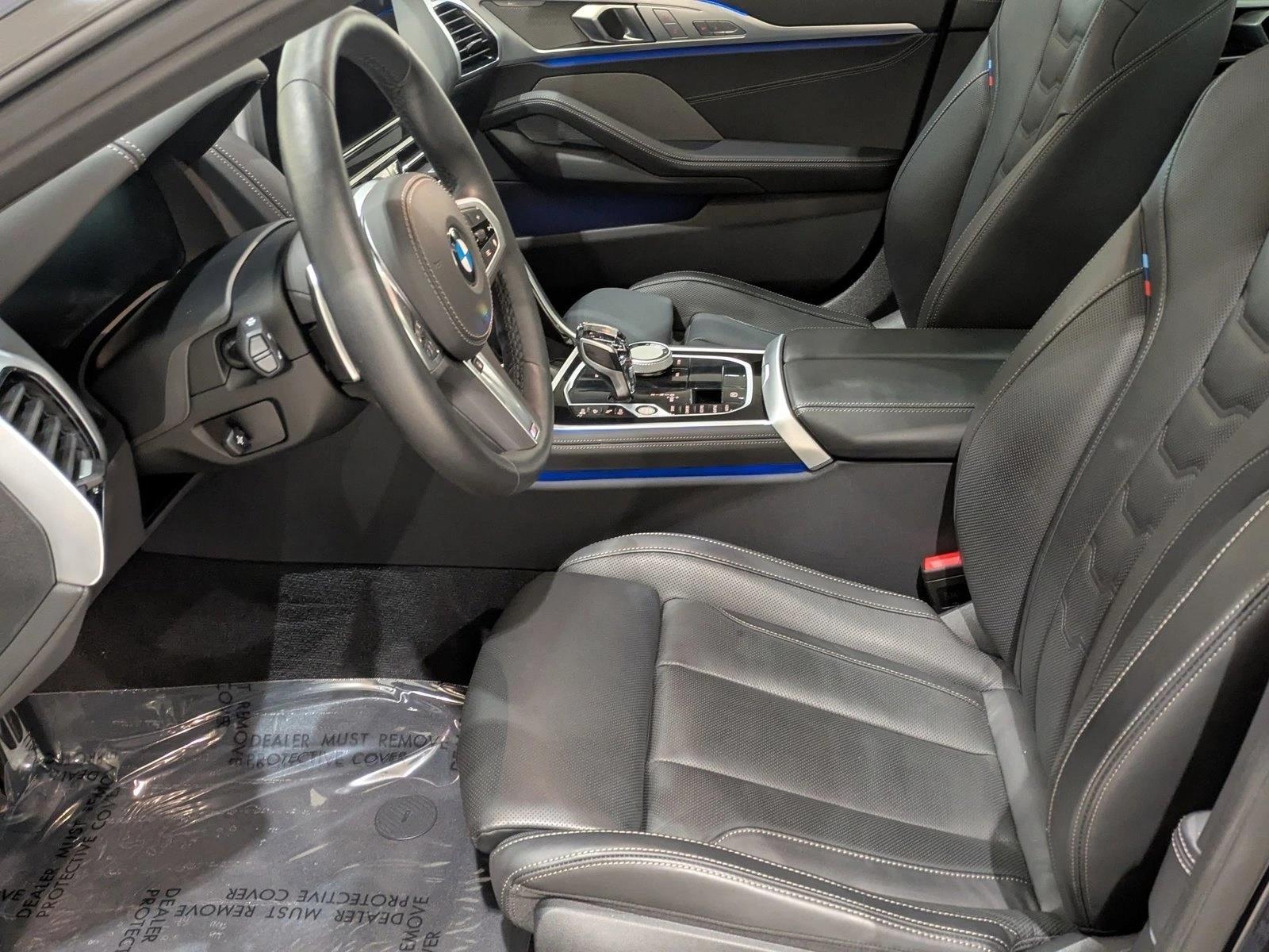 2026 BMW 8 Series 840i - Photo 17