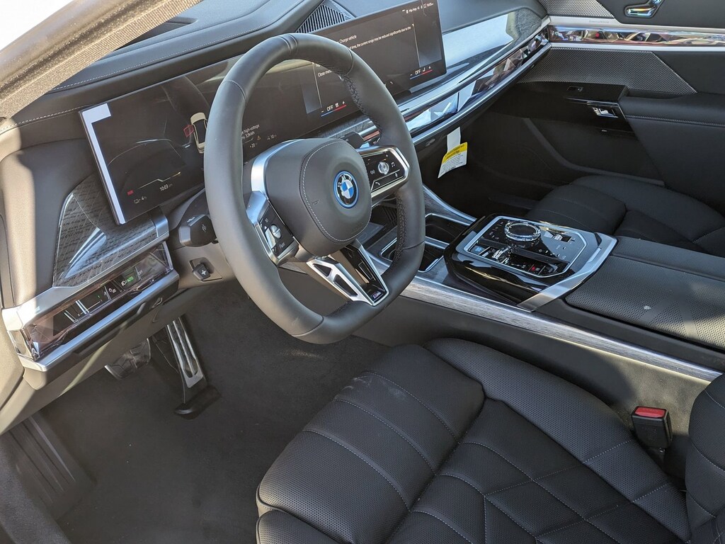 Used 2025 BMW i7 xDrive60 Sedan