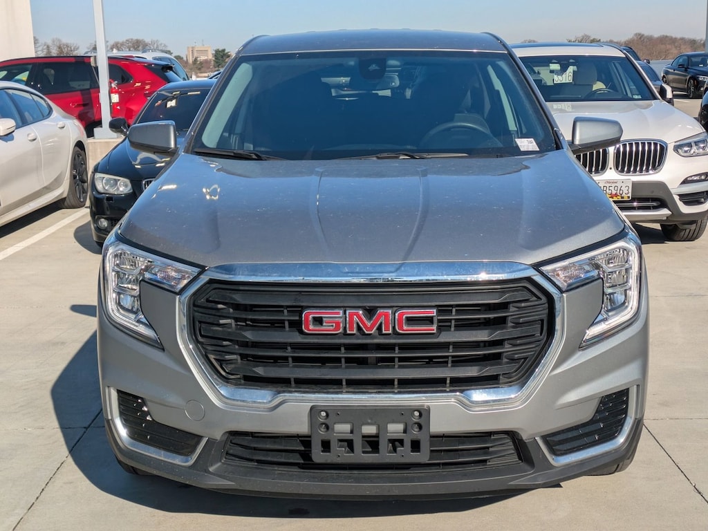 Used 2024 GMC Terrain SLE SUV