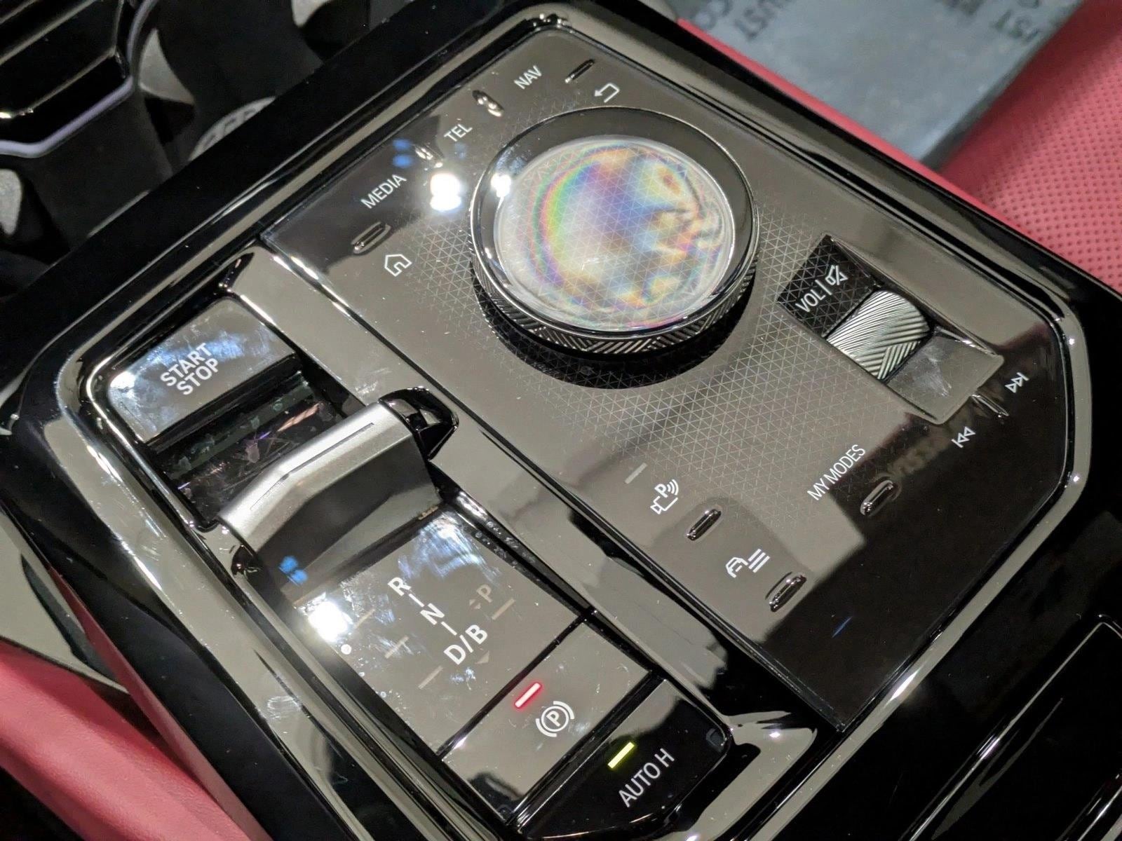 2024 BMW i5 40 - Photo 12