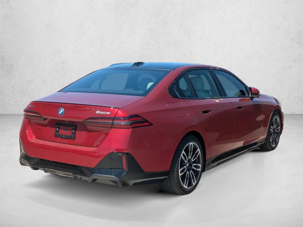 New 2027 BMW 550e xDrive Sedan