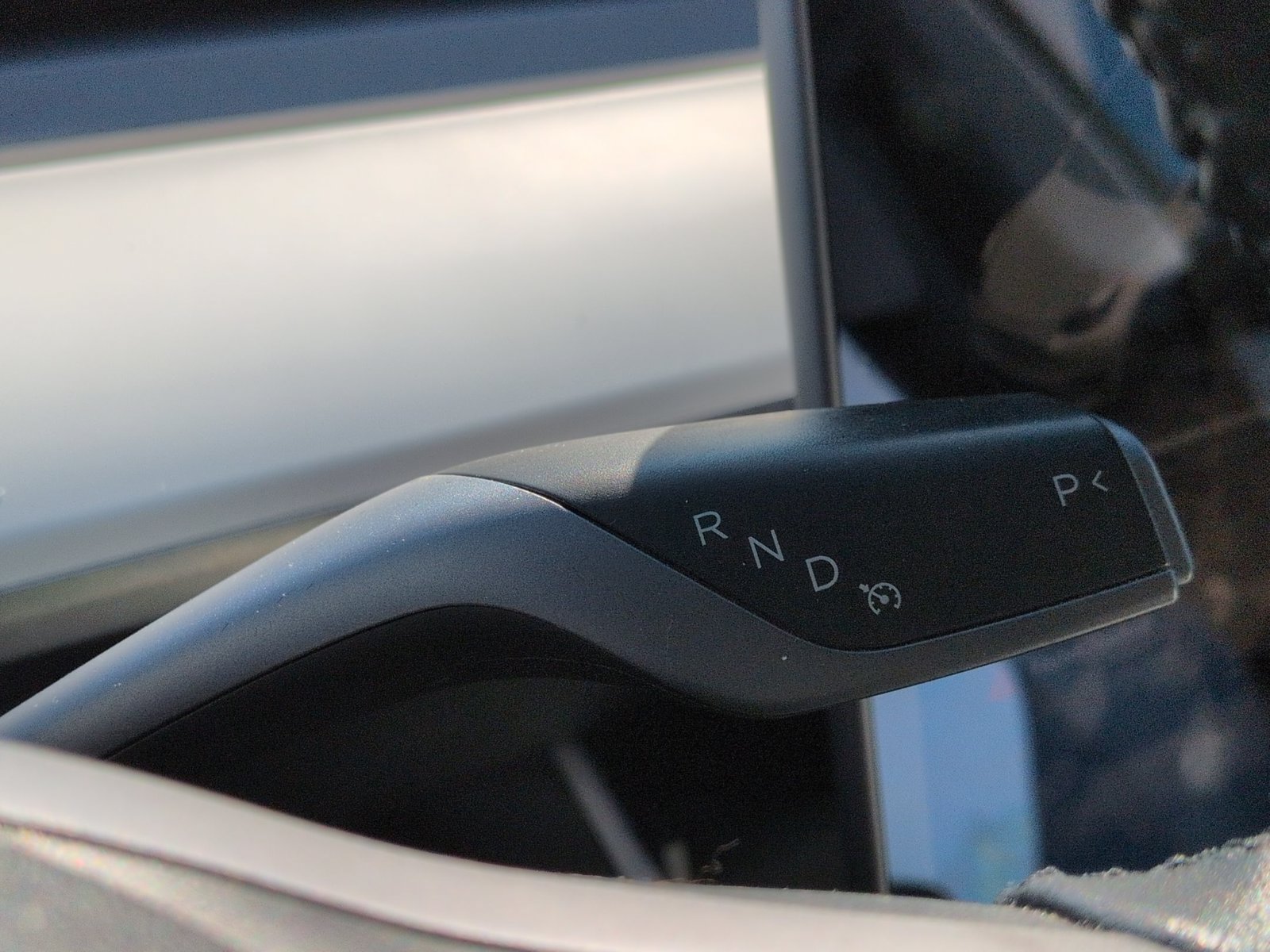 2021 Tesla Model Y Long Range - Photo 12