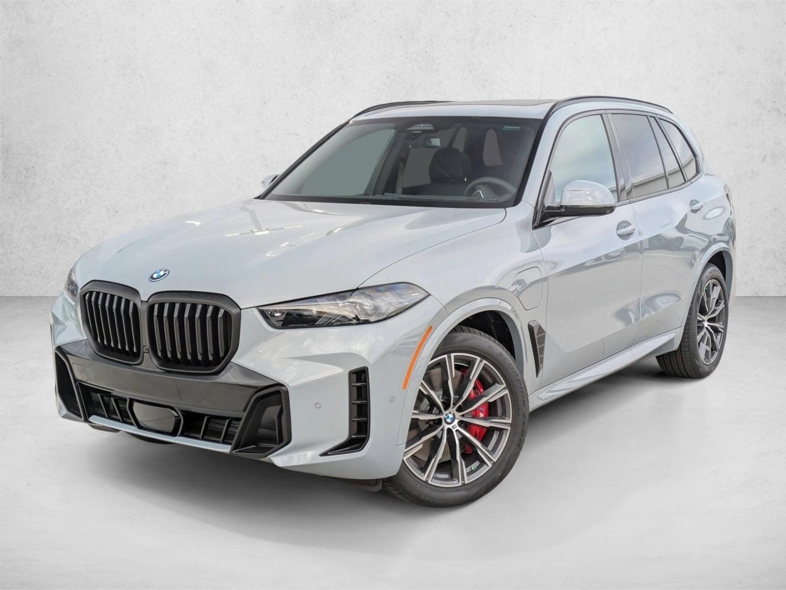 2026 BMW X5 50e's photo