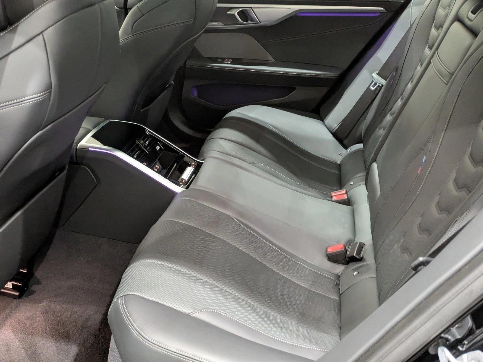 2026 BMW 8 Series 840i - Photo 21