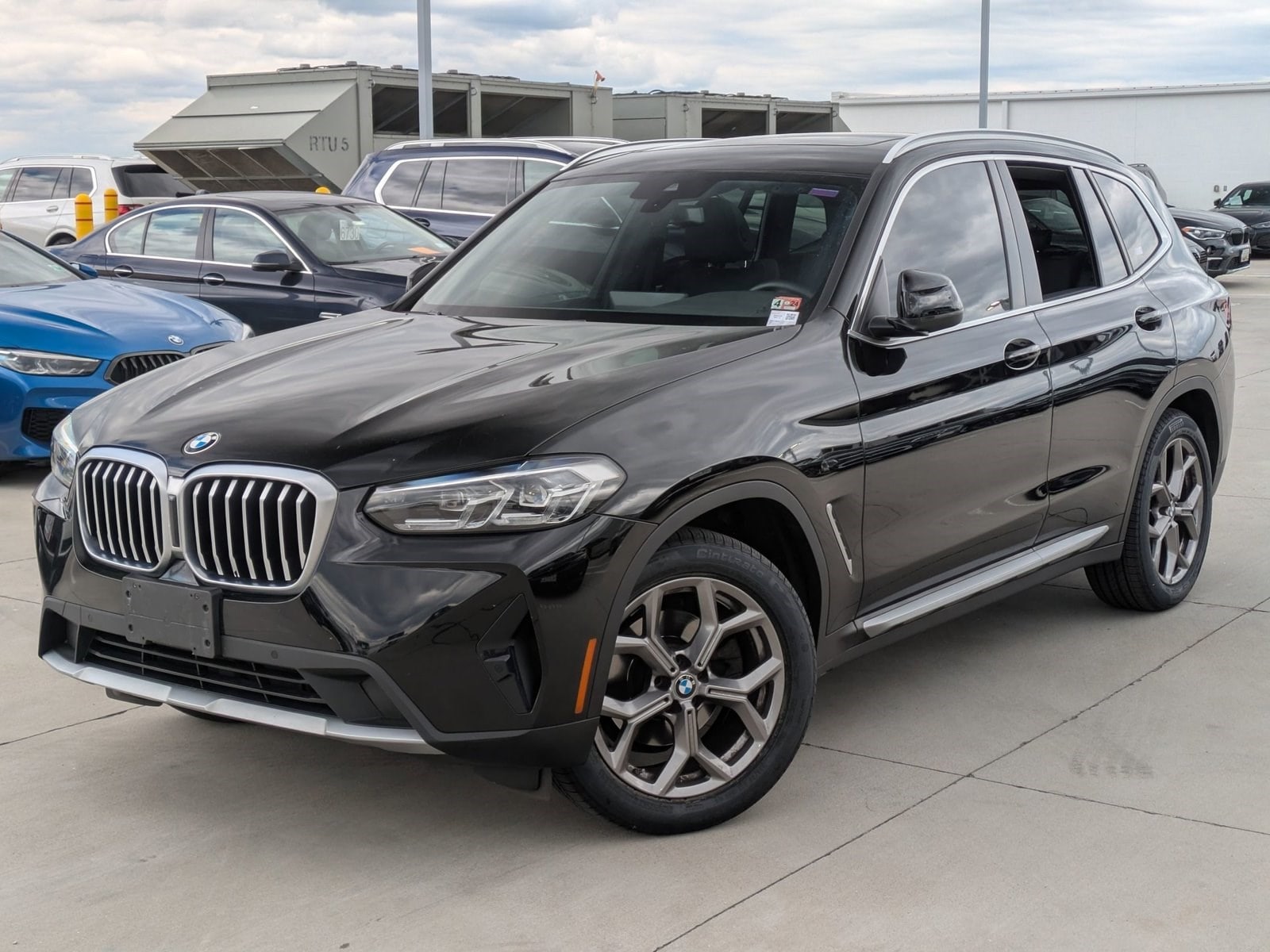 2022 BMW X3 xDrive30i's photo