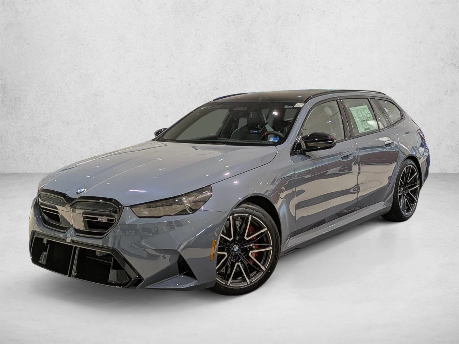 2027 BMW M5 M5 Touring's photo