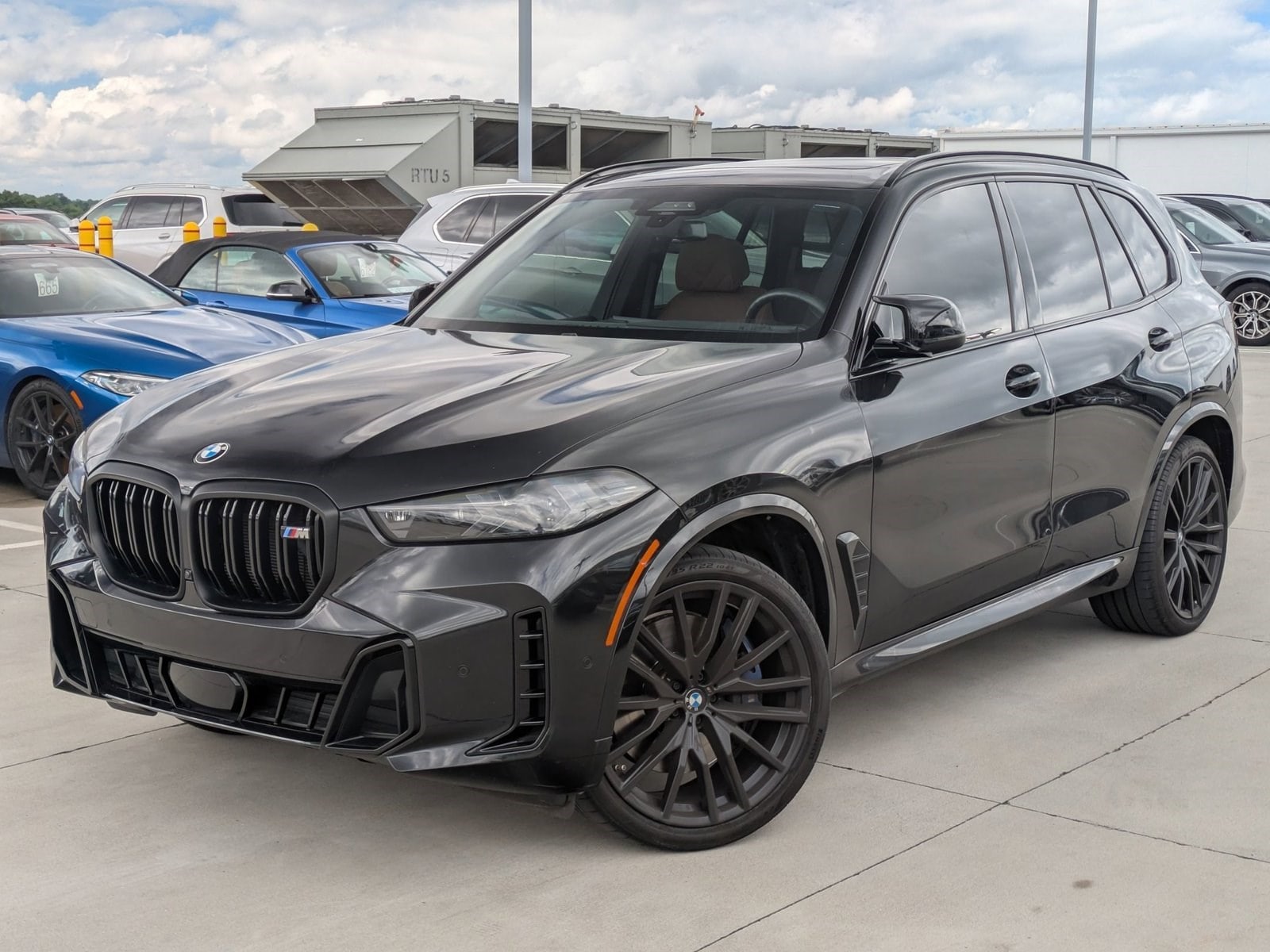 2024 BMW X5 M60i's photo