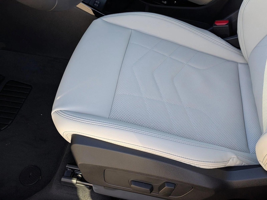 New 2026 BMW X1 xDrive28i SUV