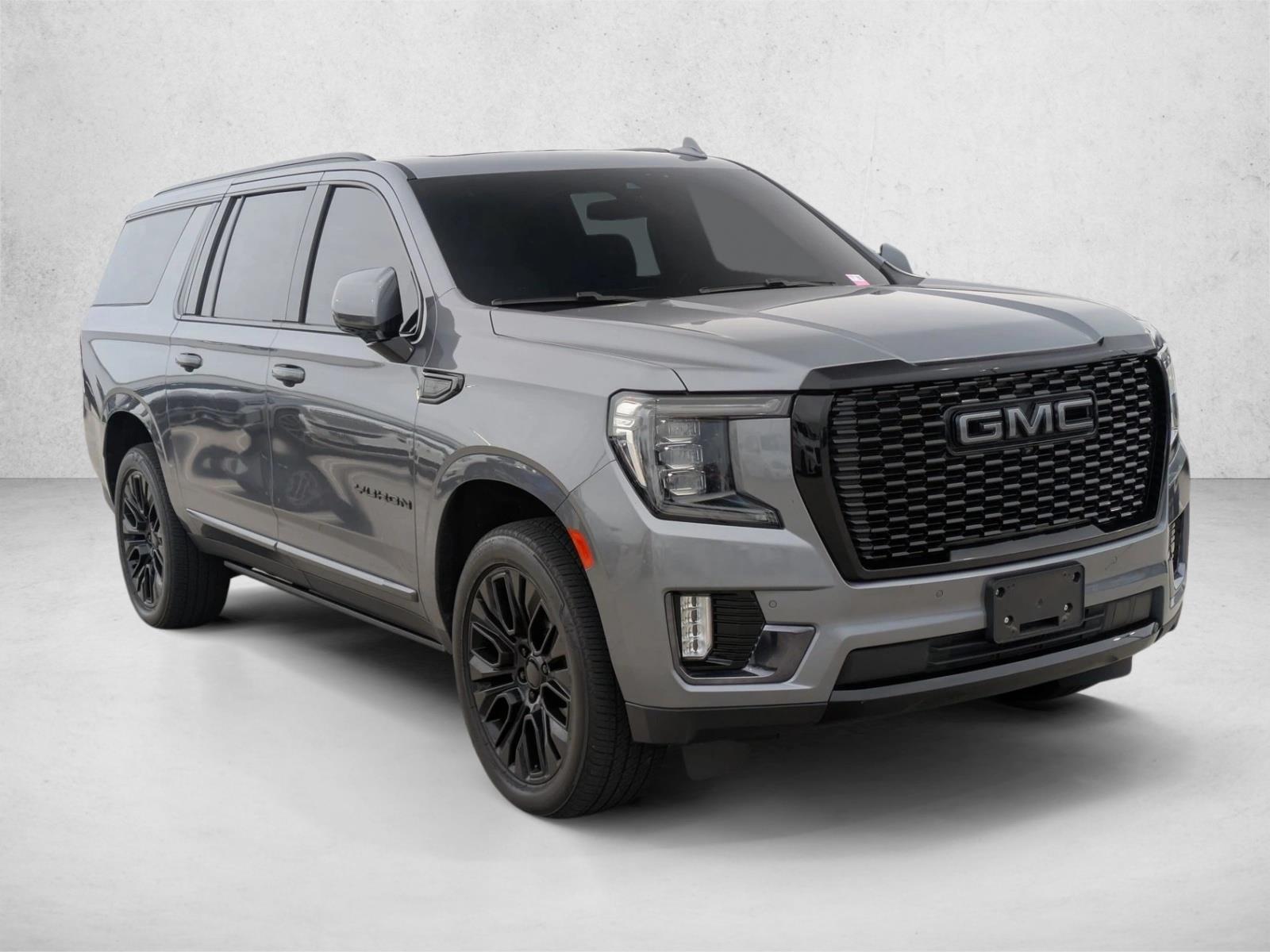 2022 Gmc Yukon XL SLT photo 3