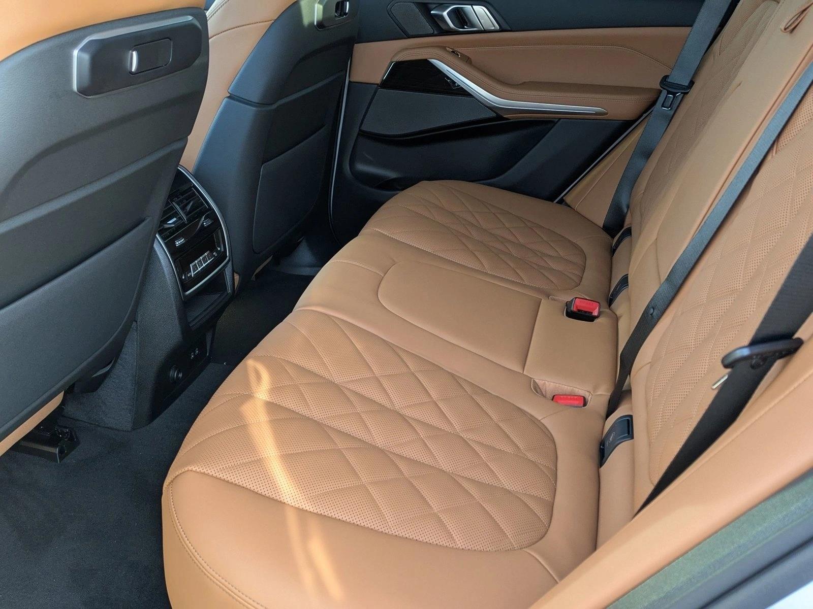 2026 BMW X5 40i - Photo 17