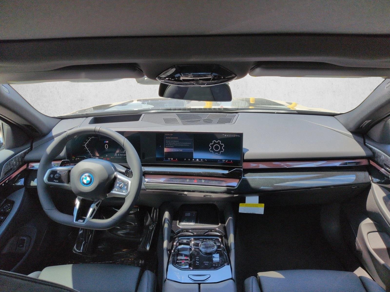 2027 BMW 5 Series 550e - Photo 15