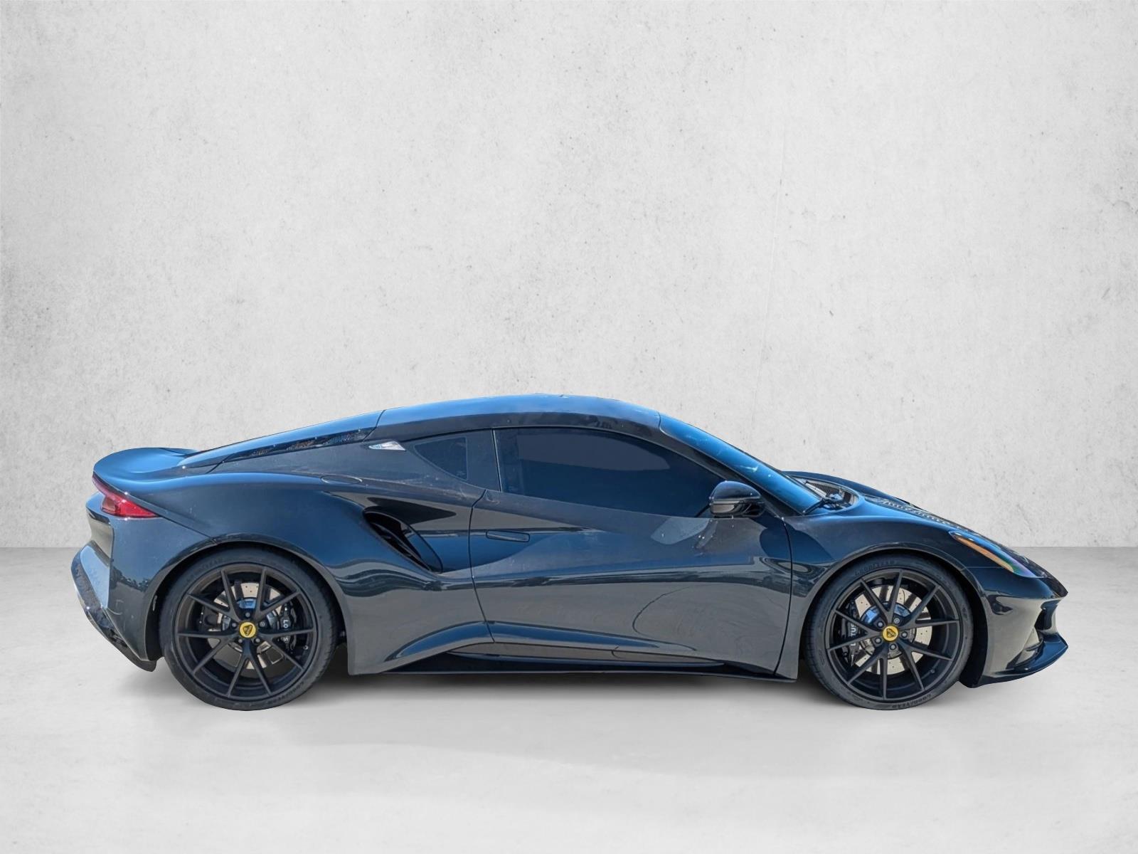 2024 Lotus Emira First Edition photo 4