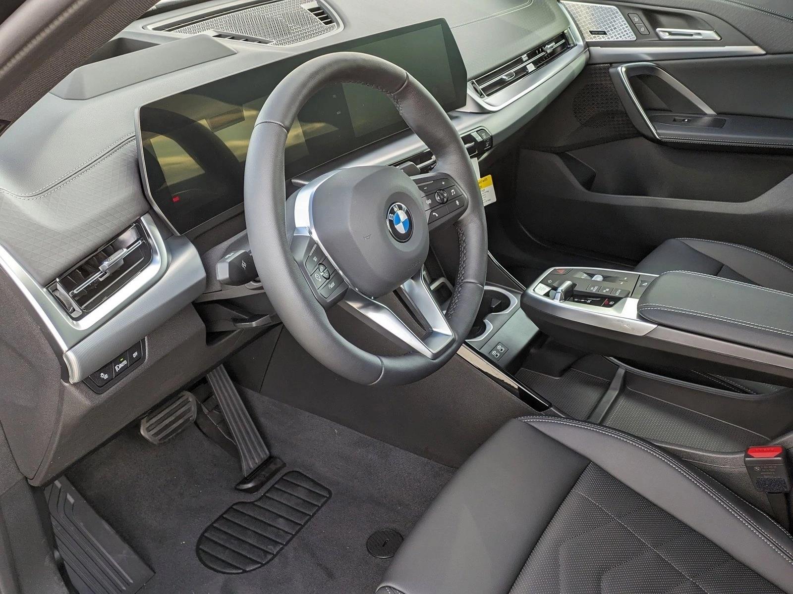 2025 Bmw X2 xDrive28i photo 3