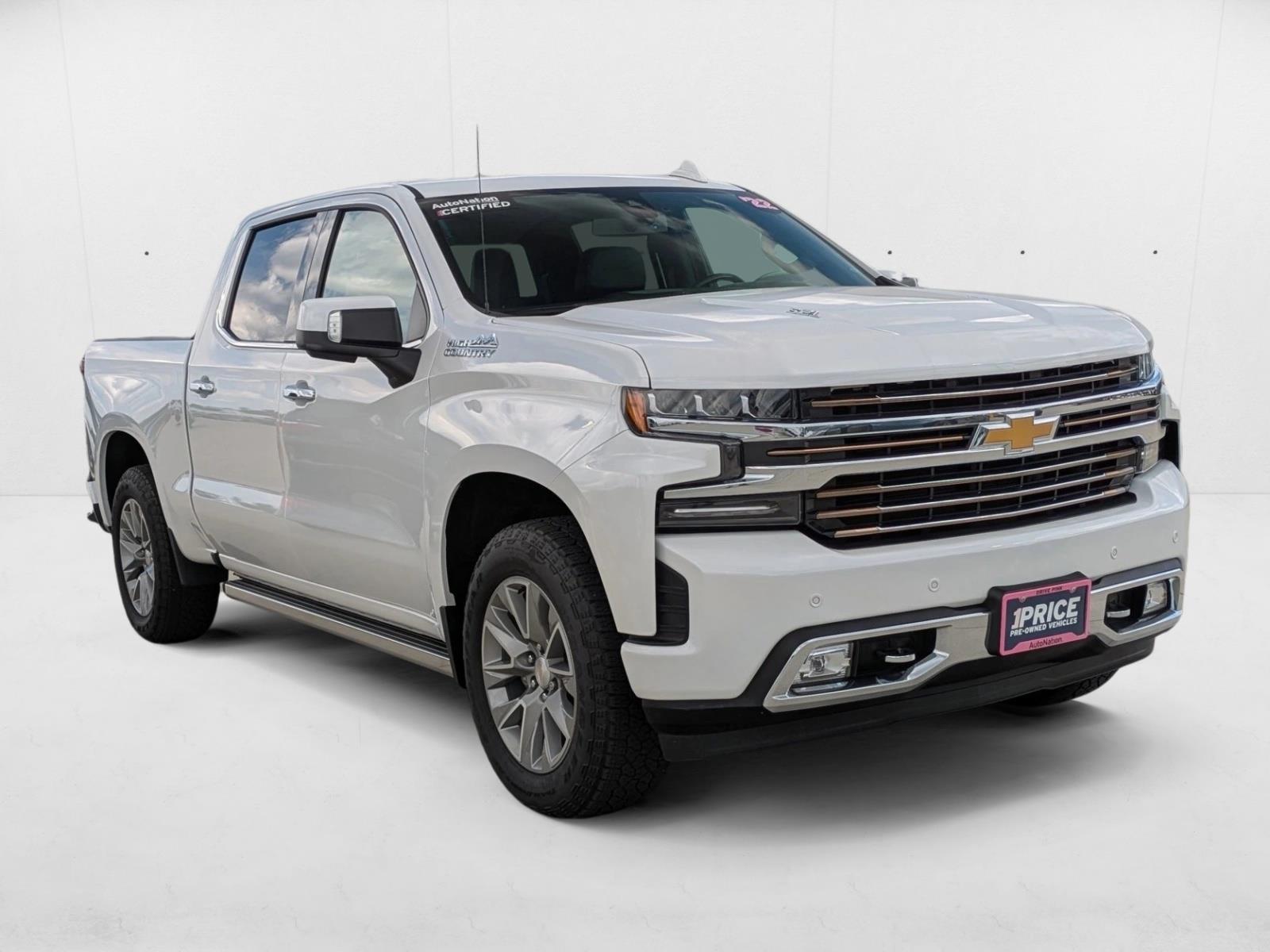 2022 Chevrolet Silverado 1500 High Country photo 3