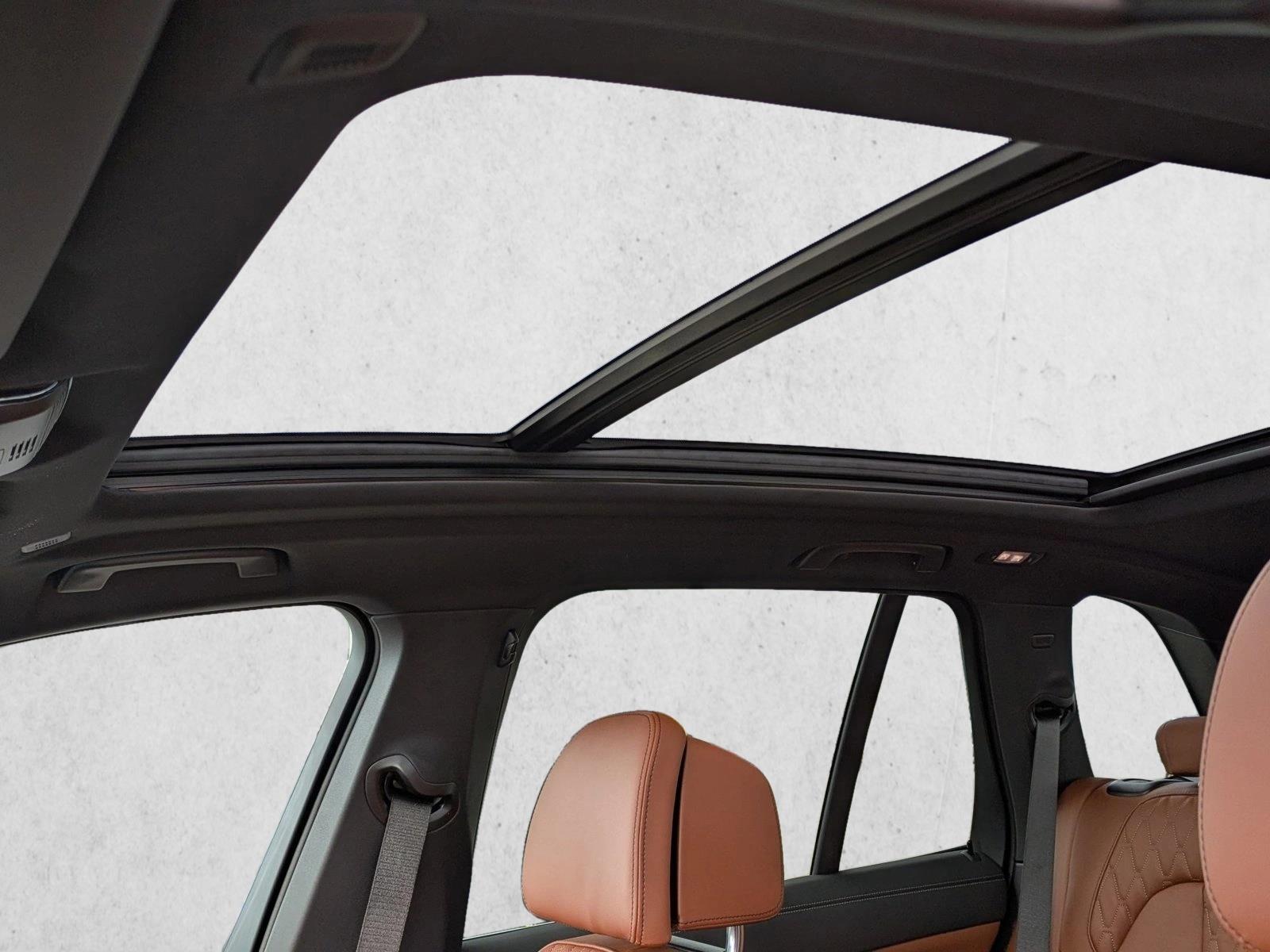 2026 BMW X5 50e - Photo 15