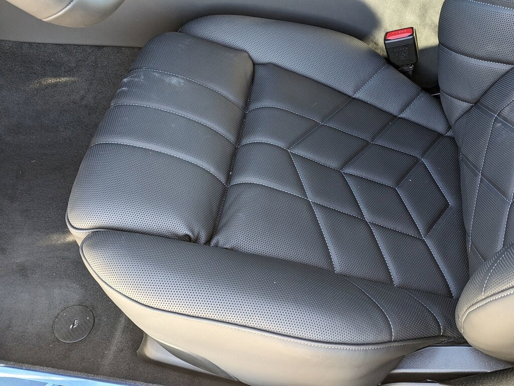 Used 2025 BMW i7 xDrive60 Sedan