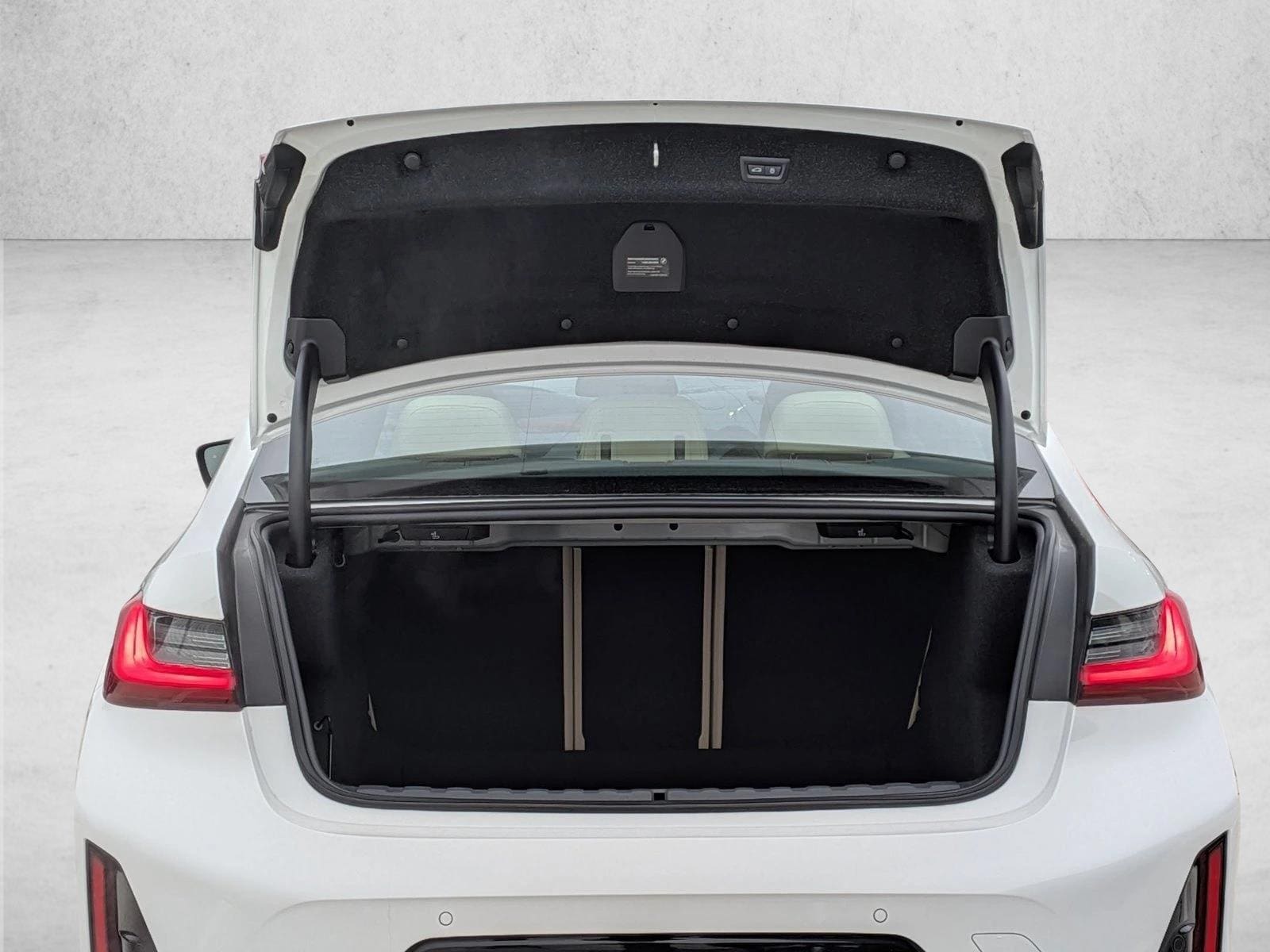 2026 BMW 3 Series 330i - Photo 19