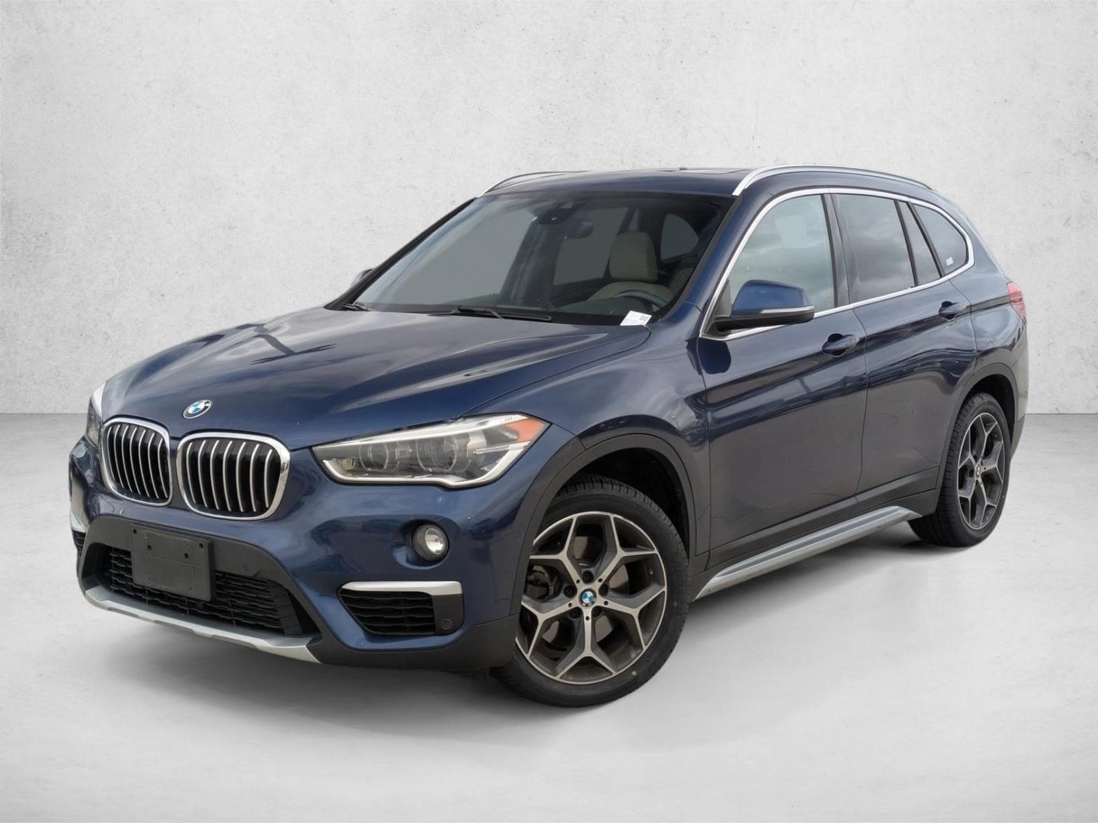 2018 BMW X1 xDrive28i's photo