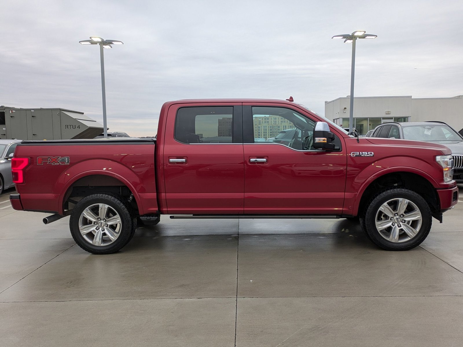 2018 Ford F-150 Platinum photo 4