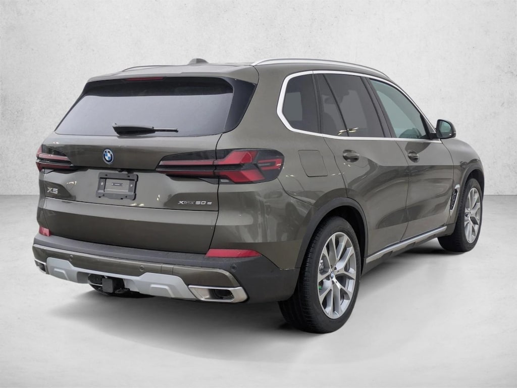 New 2026 BMW X5 PHEV xDrive50e SUV