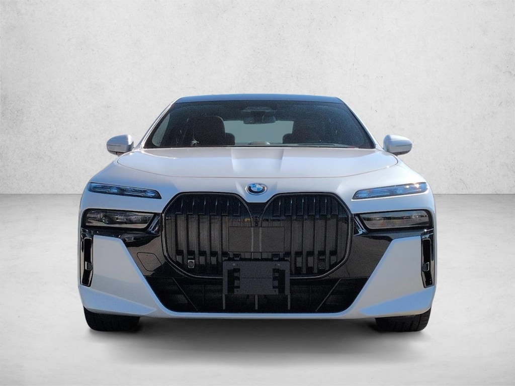 Certified 2026 BMW 750e xDrive Sedan