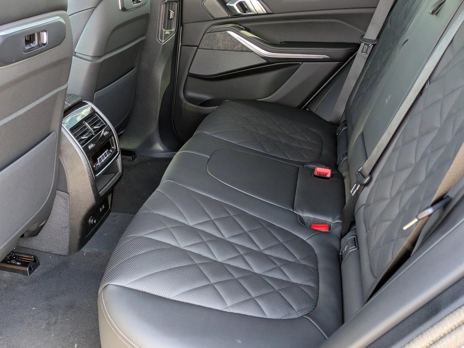 2026 BMW X5 40i - Photo 17