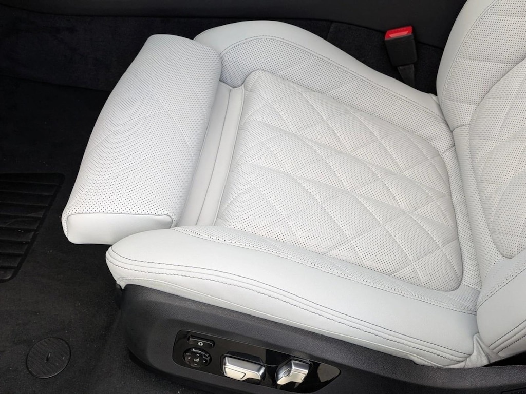 New 2026 BMW X5 M60i SUV