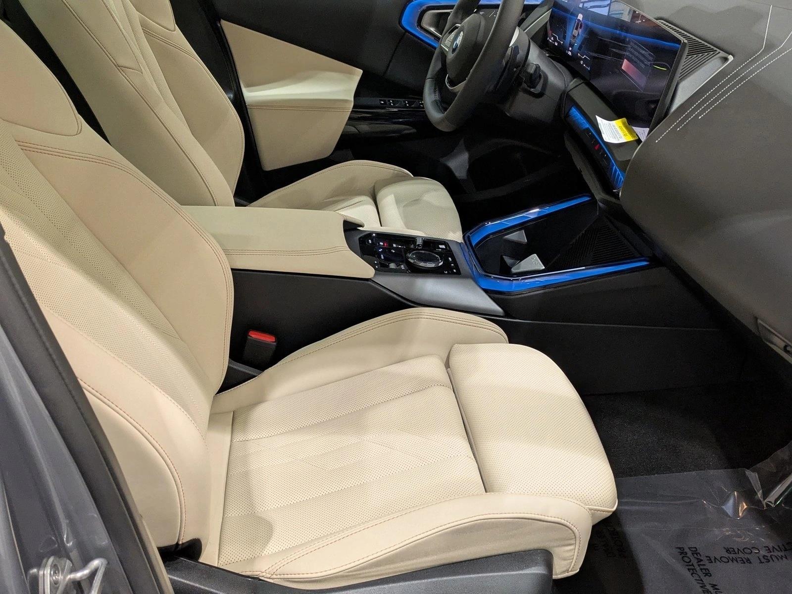 2026 BMW X3 30 - Photo 21