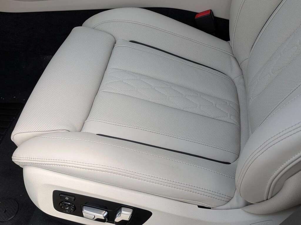 New 2027 BMW X7 xDrive40i SUV
