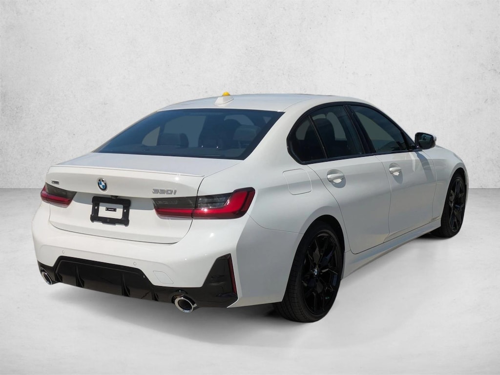 New 2026 BMW 330i xDrive Sedan