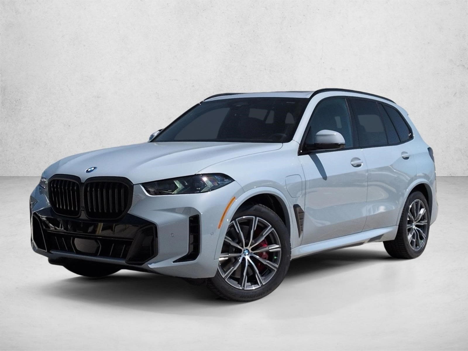2026 BMW X5 xDrive50e's photo