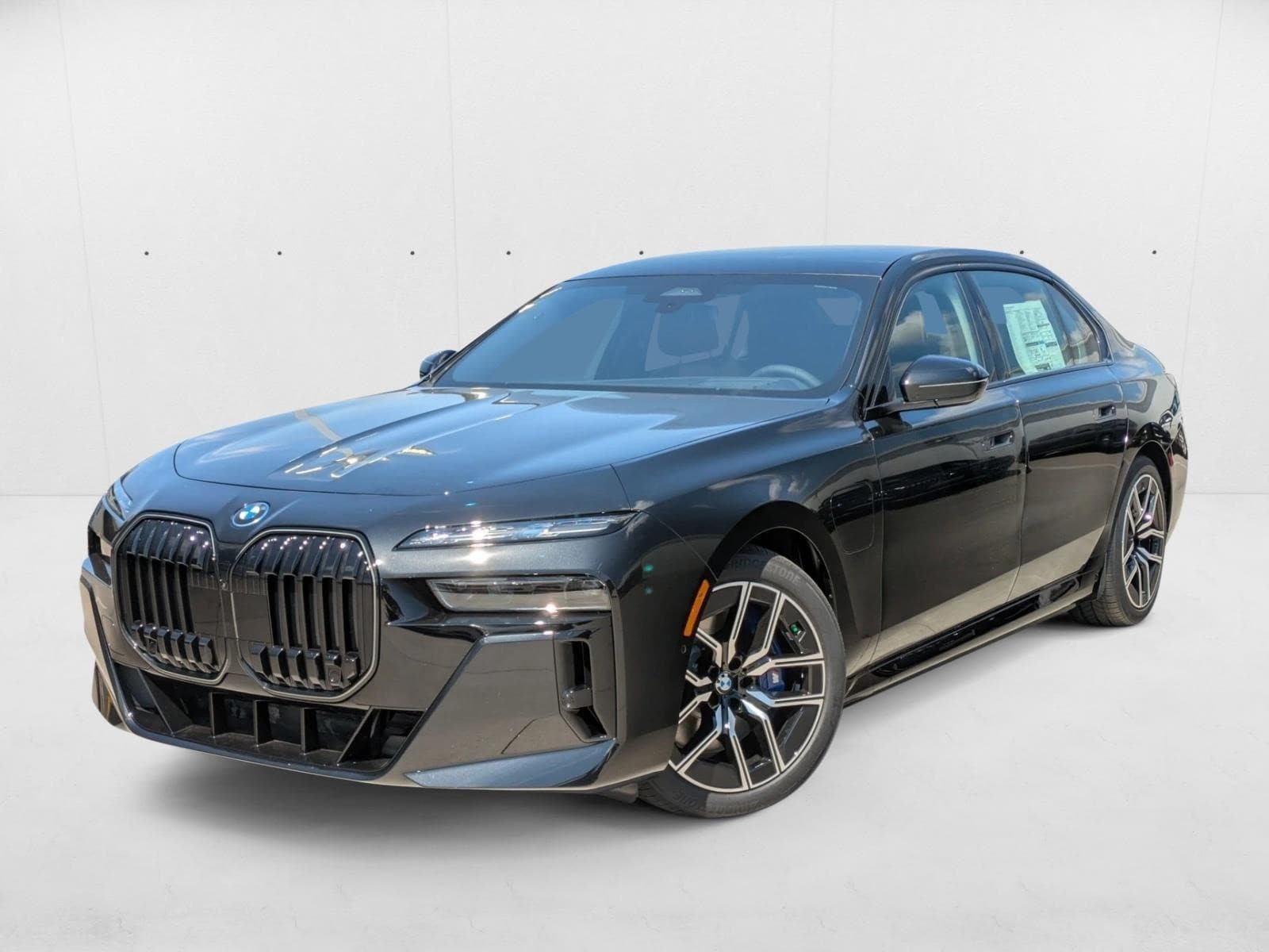 2026 BMW 7 Series 750e's photo