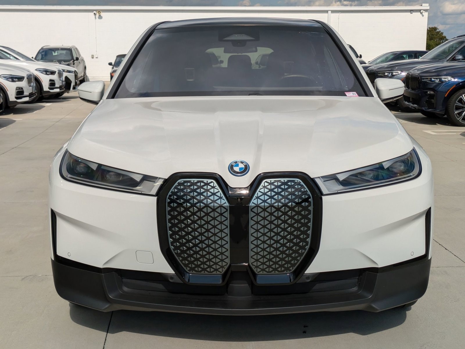 Used 2022 BMW iX Base with VIN WB523CF06NCK69226 for sale in Rockville, MD