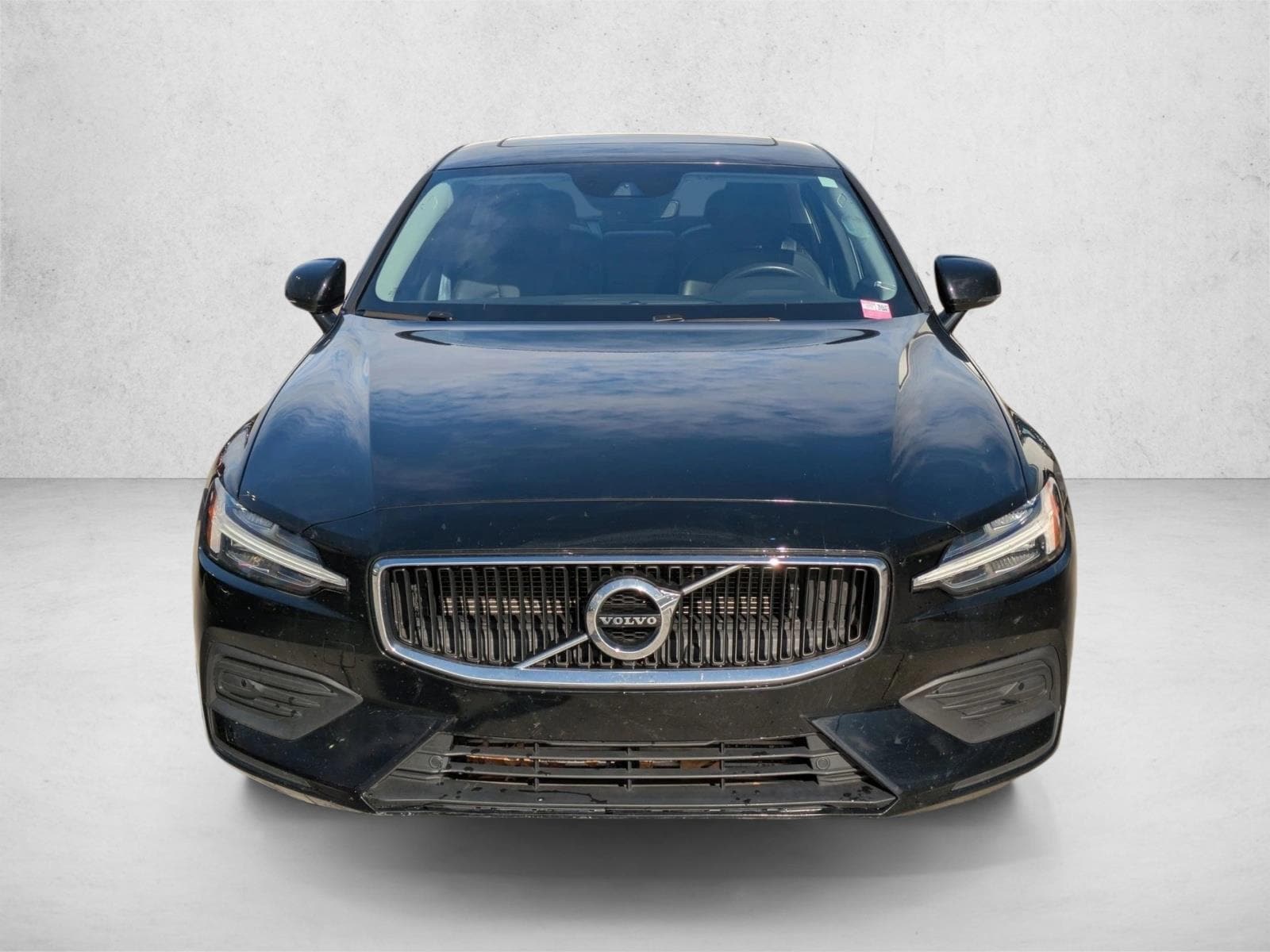 2020 Volvo S60 T6 AWD Momentum photo 2