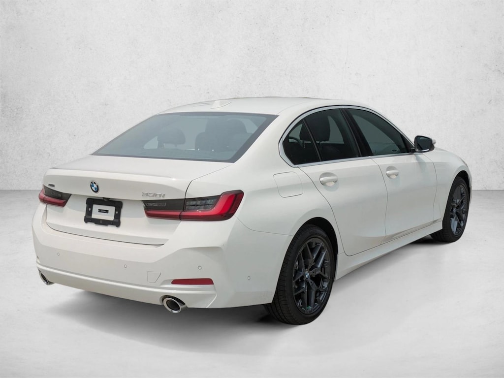 New 2026 BMW 330i xDrive Sedan