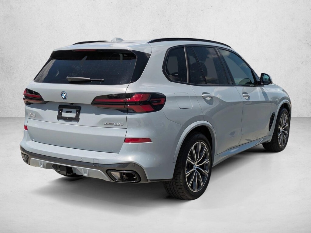 New 2026 BMW X5 PHEV xDrive50e SUV