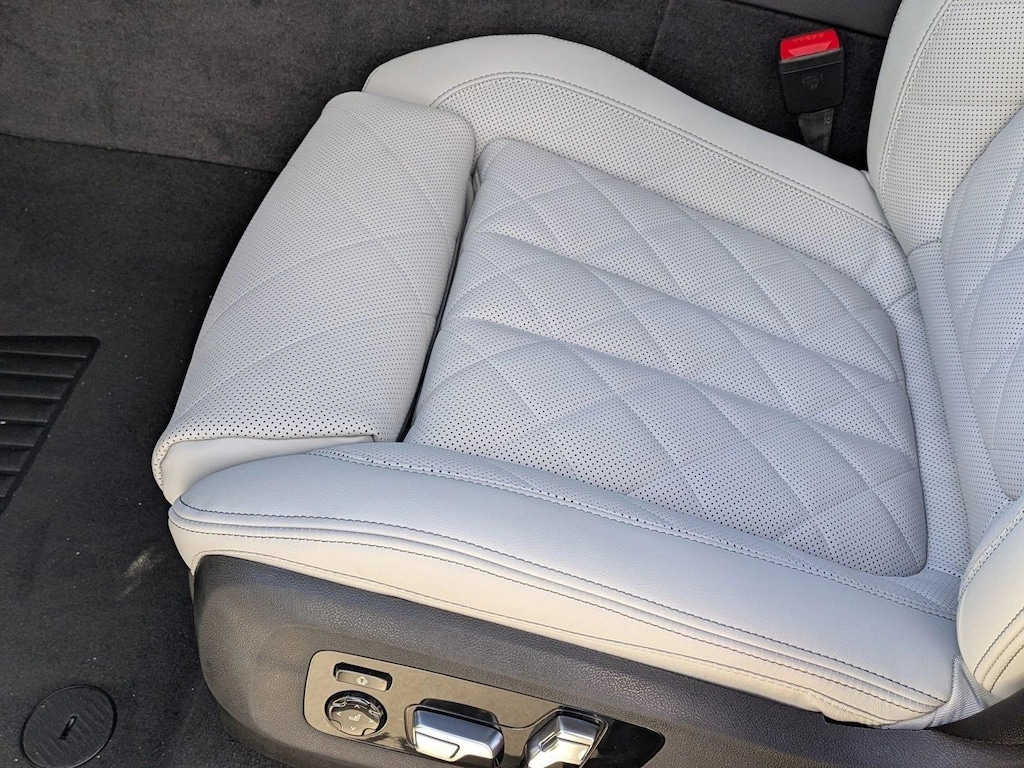 New 2026 BMW X6 xDrive40i SUV