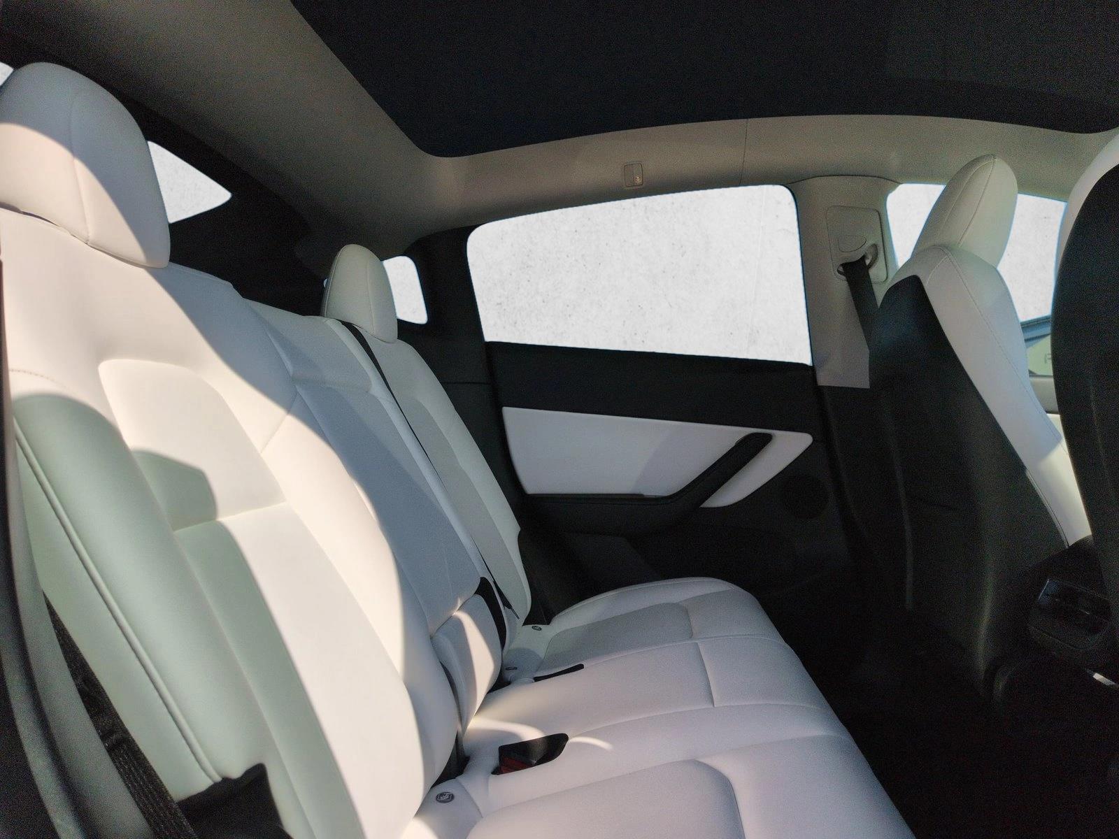 2021 Tesla Model Y Long Range - Photo 21