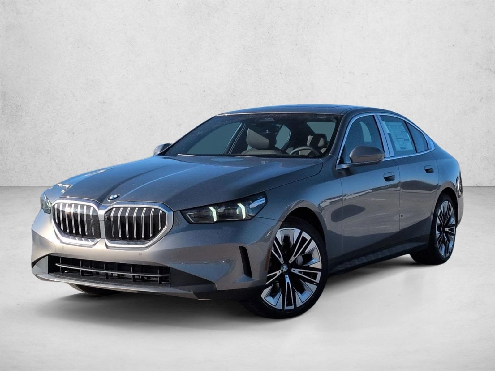 2026 BMW 5 Series 530i xDrive Sedan's photo