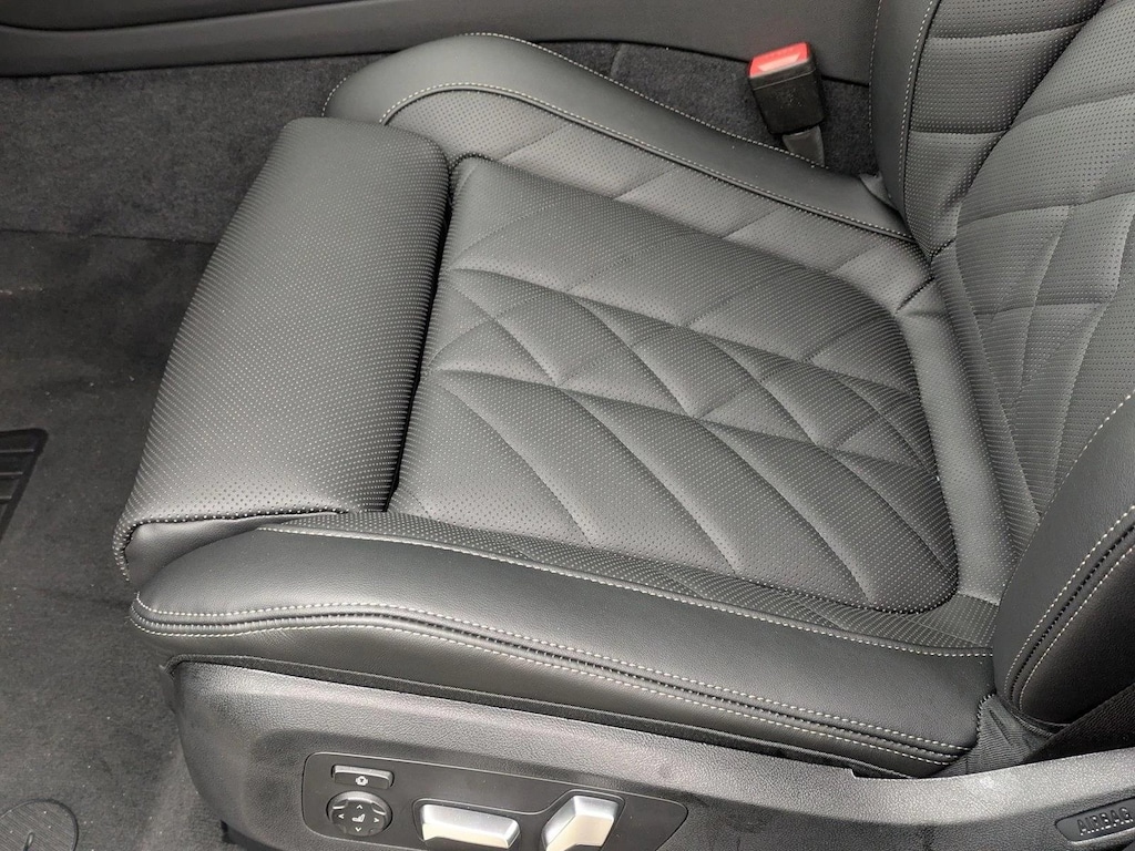 New 2026 BMW X5 PHEV xDrive50e SUV