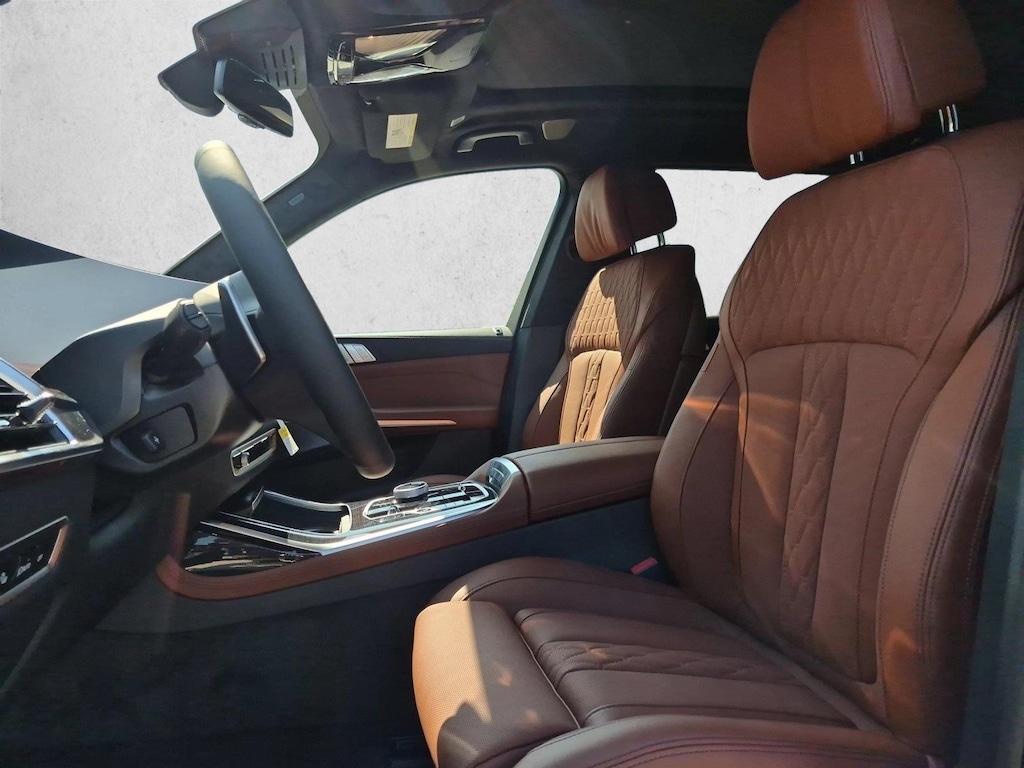 New 2027 BMW X7 M60i SUV
