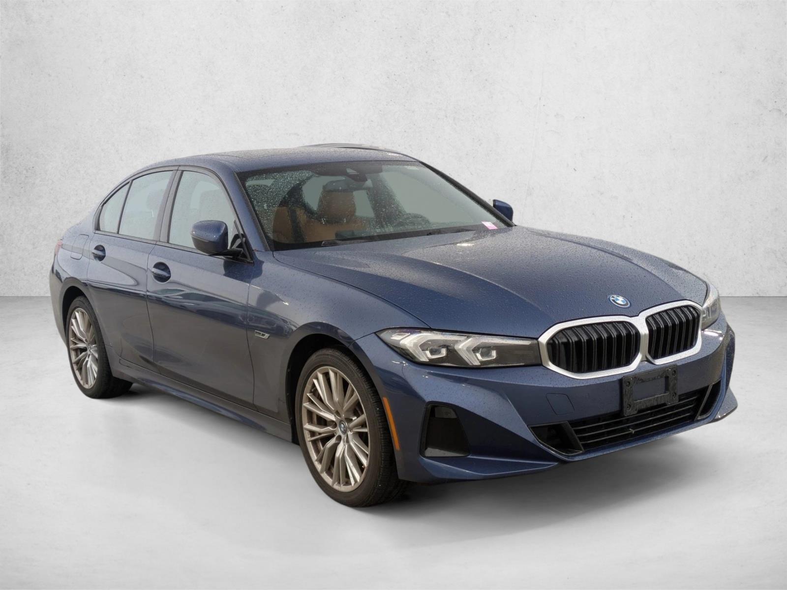 2023 Bmw 330e Sedan photo 3