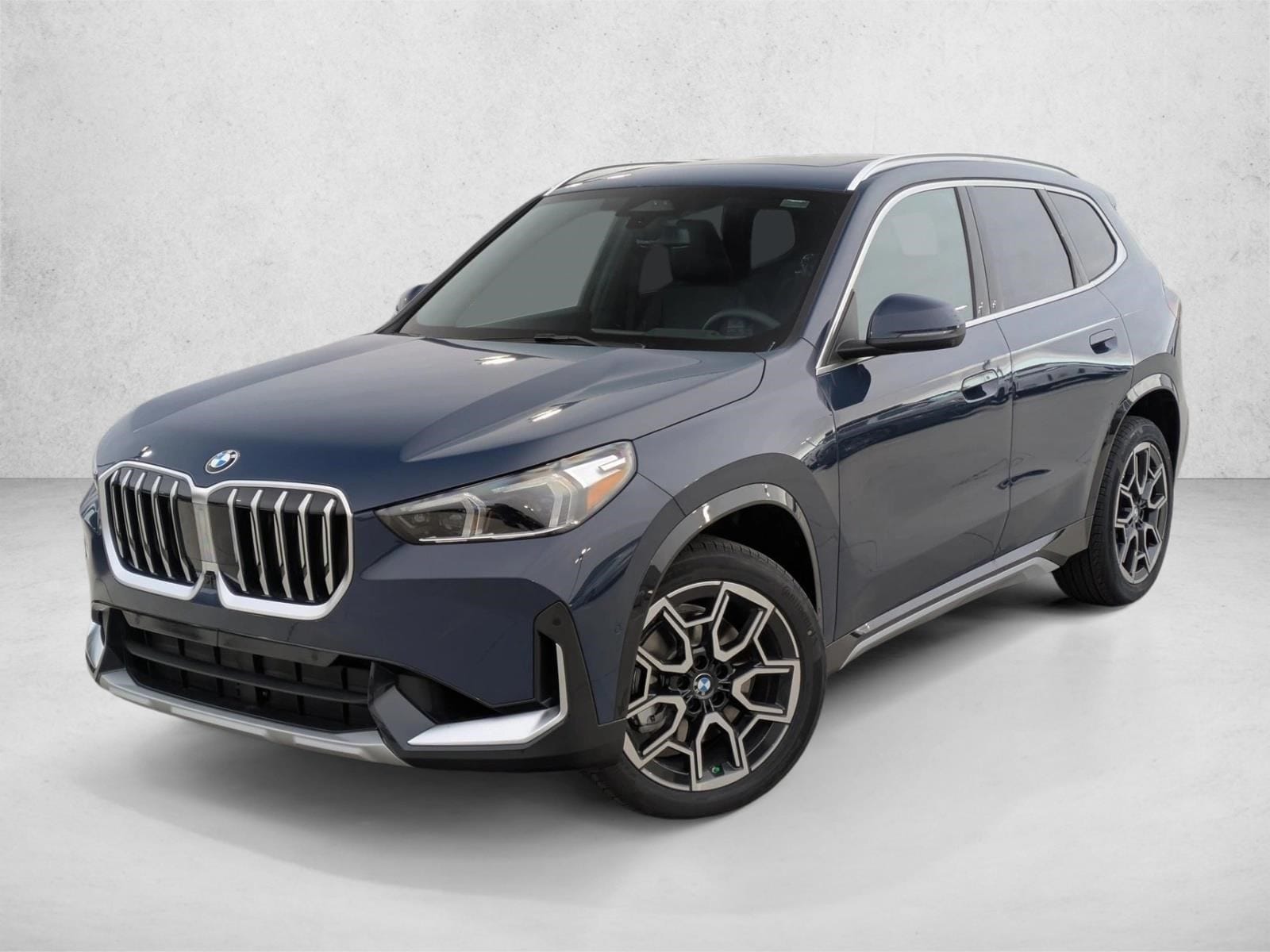 2026 BMW X1 28i's photo