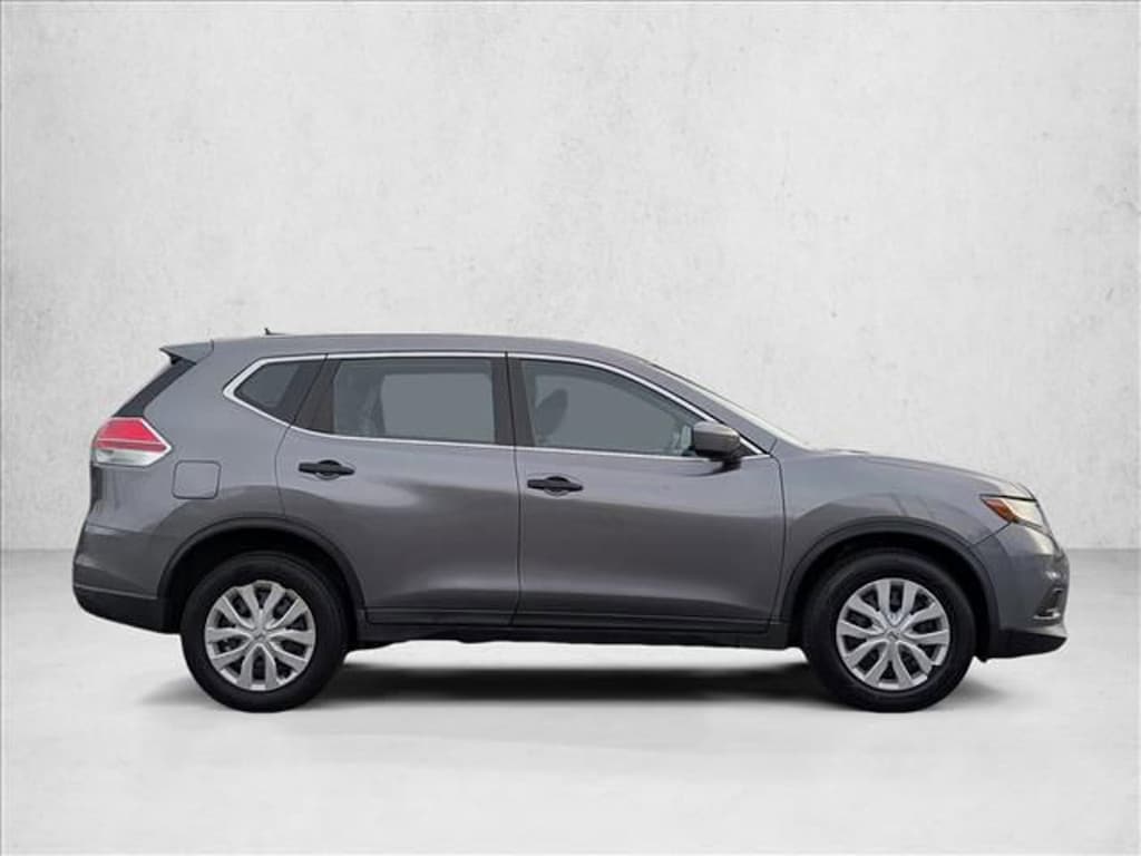 Used 2016 Nissan Rogue S SUV