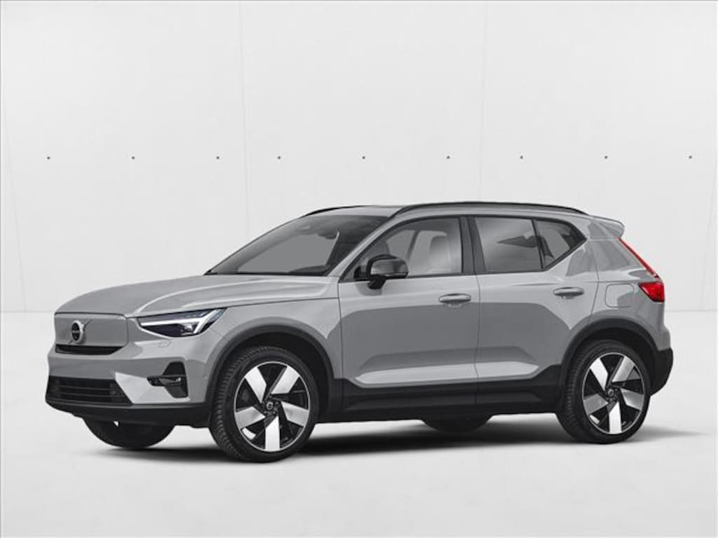 Used 2024 Volvo XC40 B5 Core Bright SUV