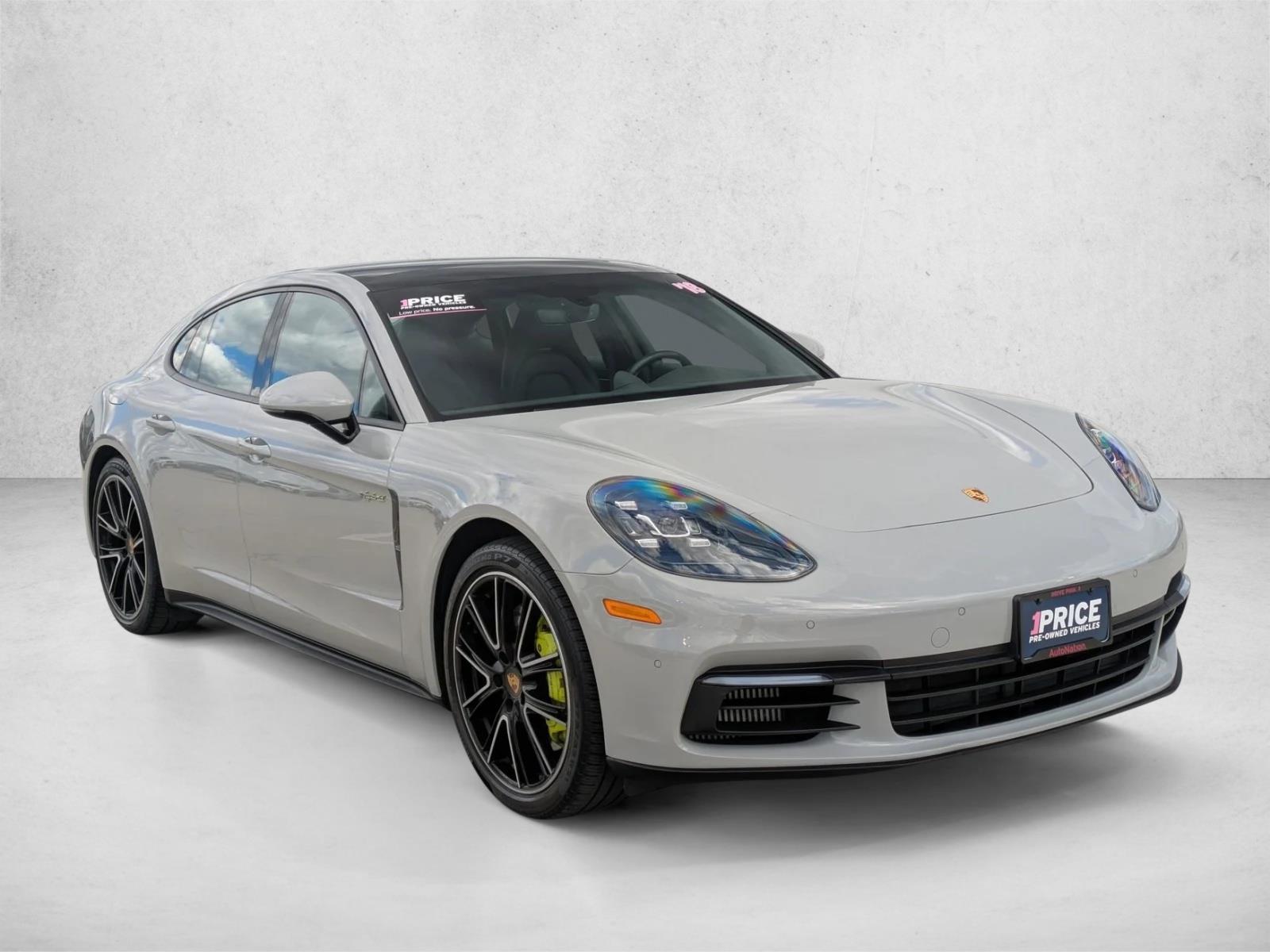 2018 Porsche Panamera 4 E-Hybrid photo 3