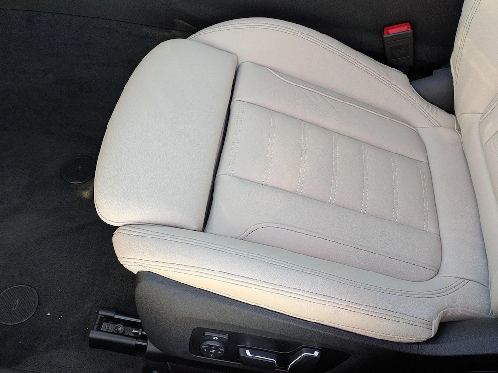 New 2026 BMW 330i xDrive Sedan