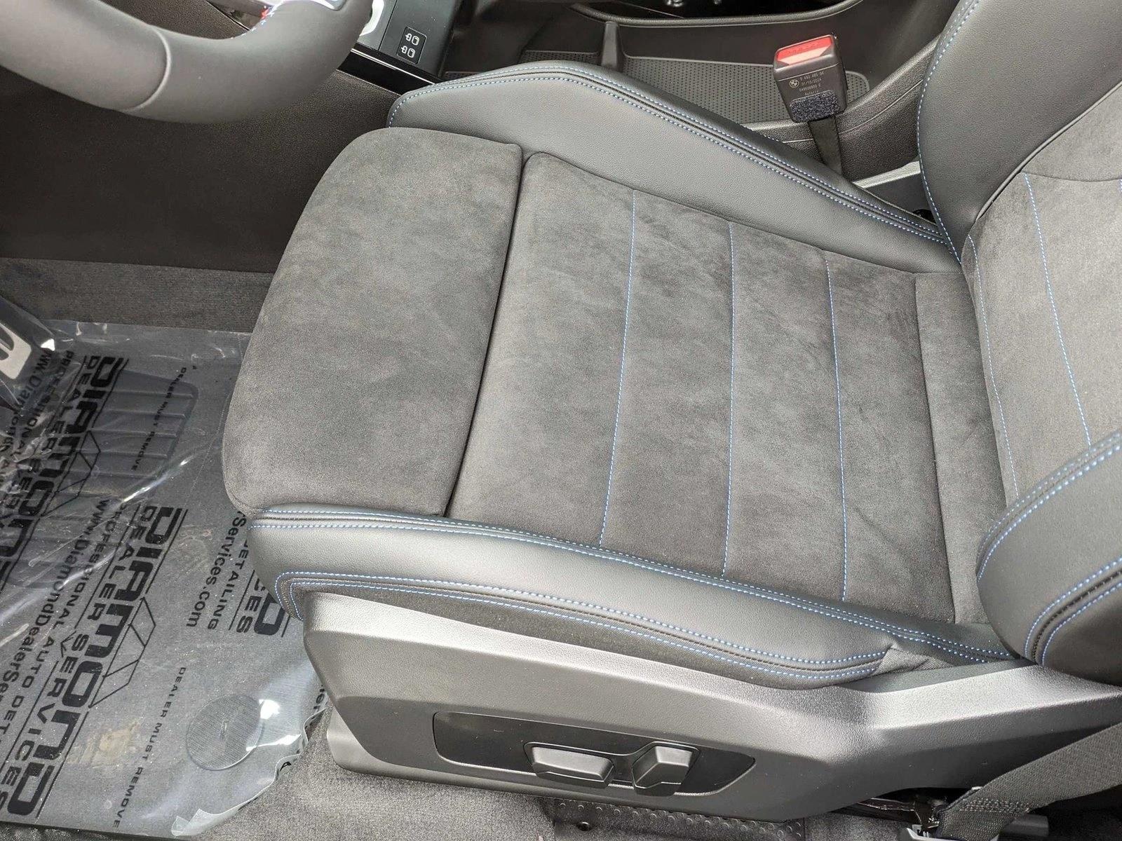 2025 Bmw X1 M35i photo 3