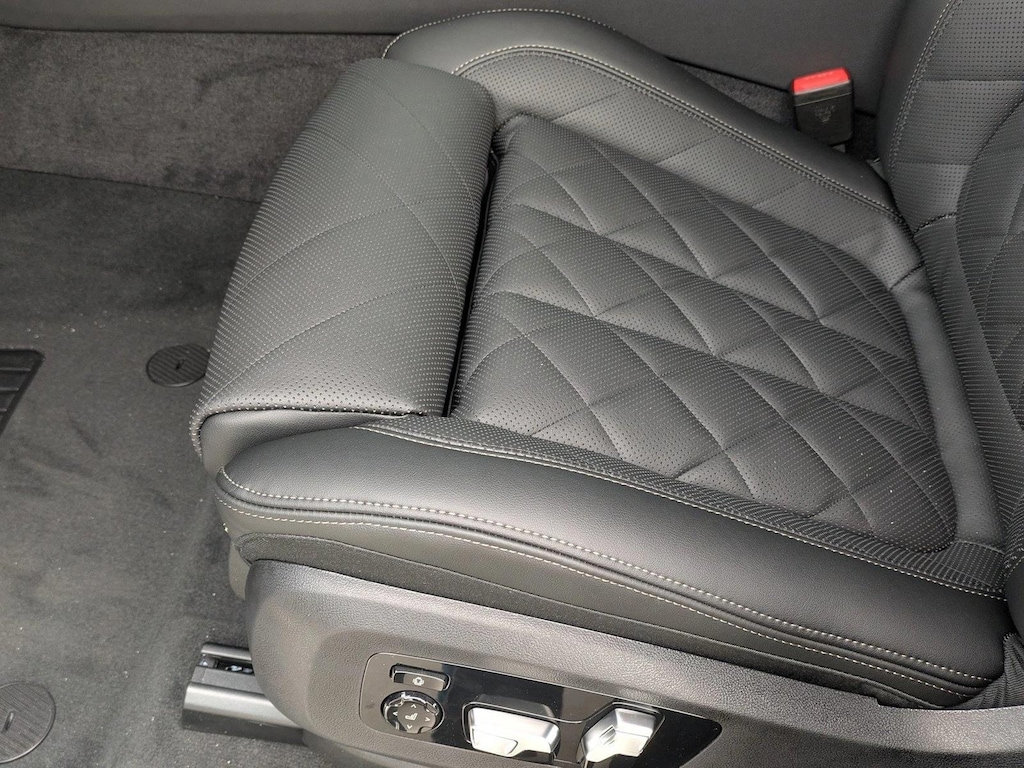 New 2026 BMW X5 PHEV xDrive50e SUV