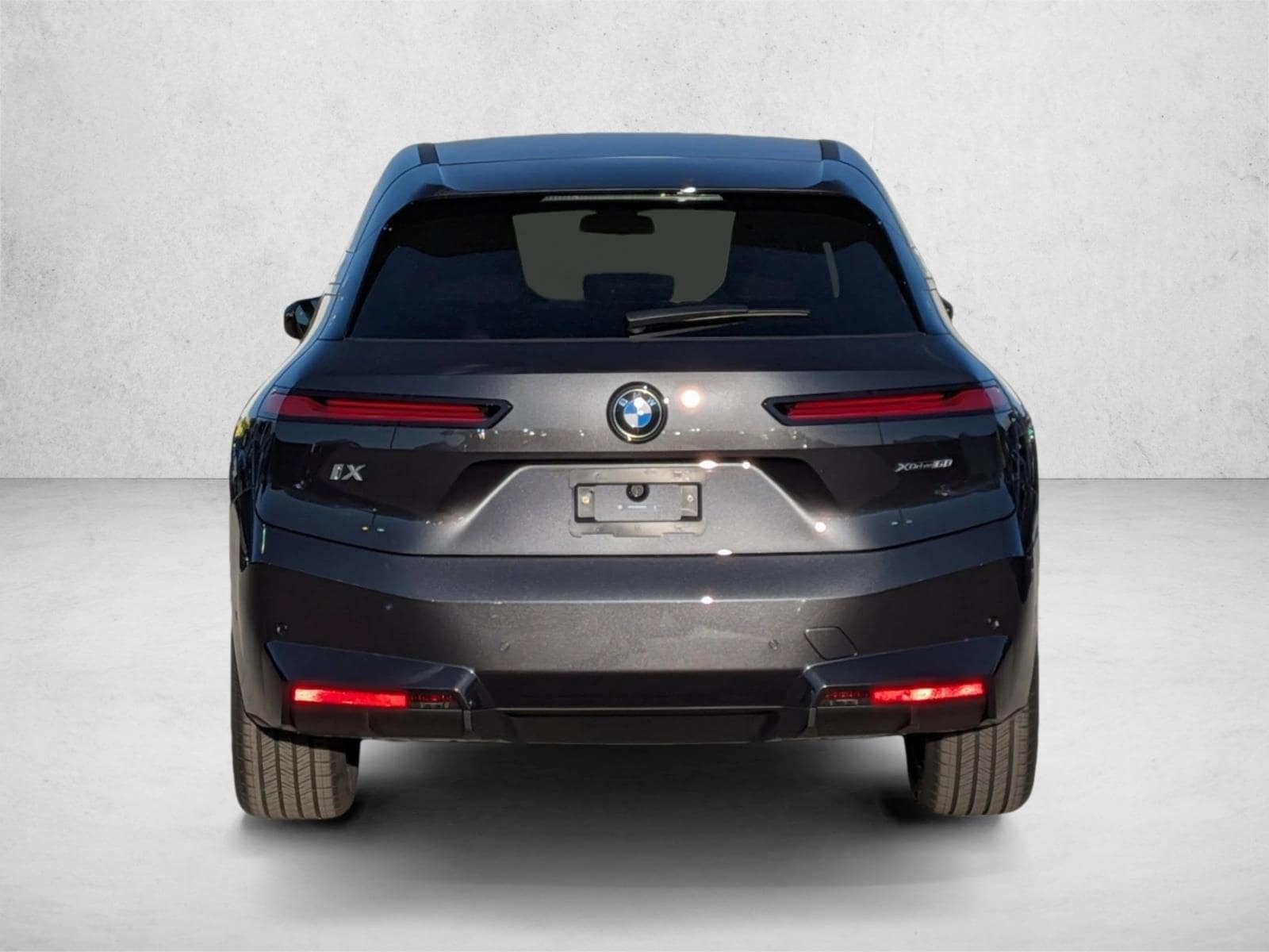 2026 BMW iX 60 - Photo 8